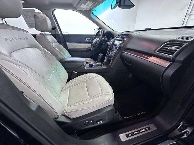 2016 Ford Explorer Platinum