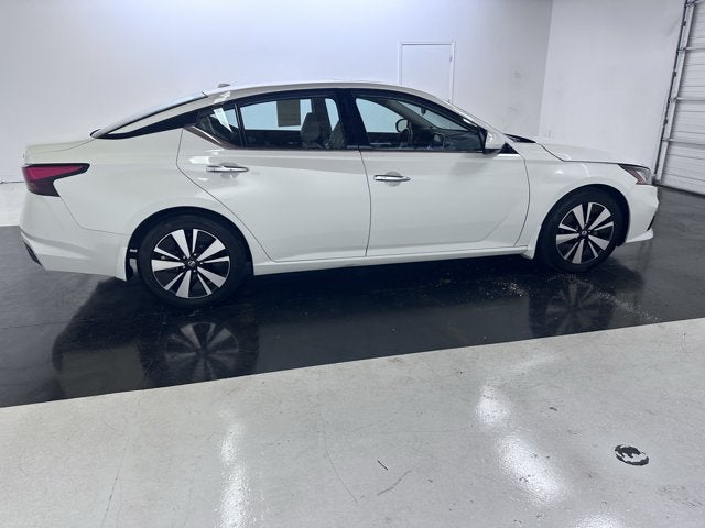 2022 Nissan Altima 2.5 SL