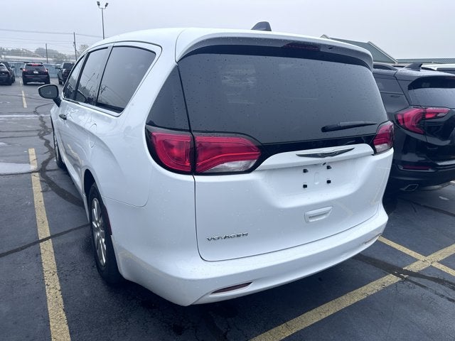 2021 Chrysler Voyager L