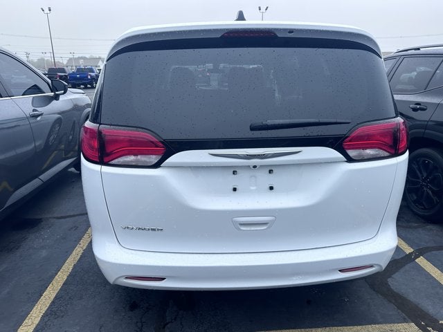 2021 Chrysler Voyager L