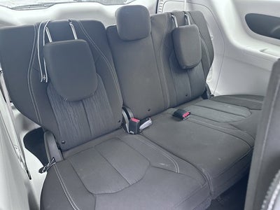 2021 Chrysler Voyager L