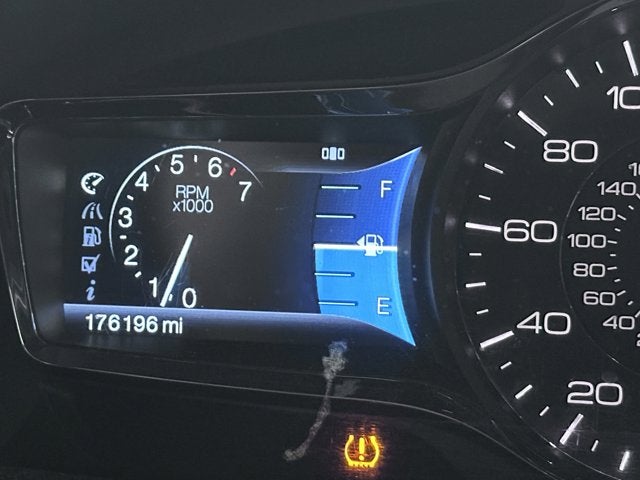 2011 Lincoln MKX Base