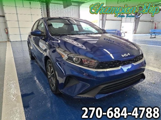 2022 Kia Forte LXS AT's photo