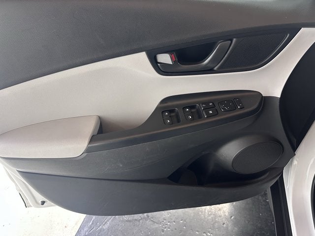 2022 Hyundai Kona SE